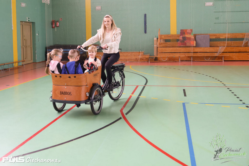 Rodzinny wypoczynek z aktywnością dzieci