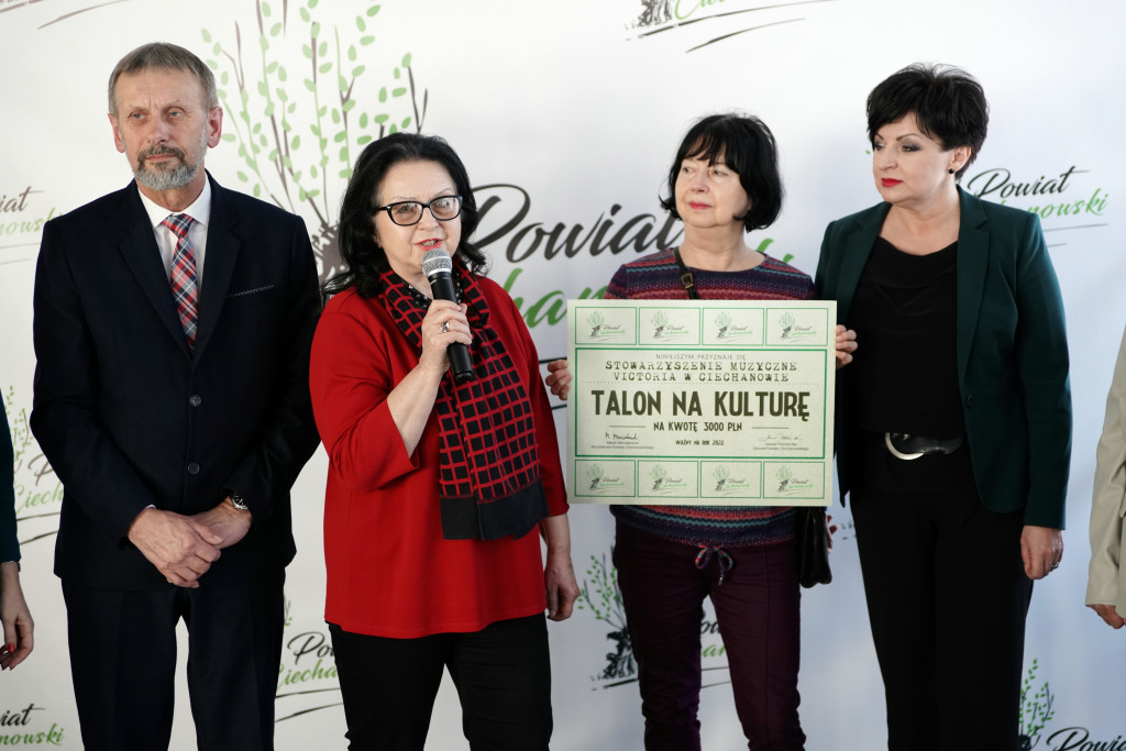 Starosta rozdała talony na zadania publiczne