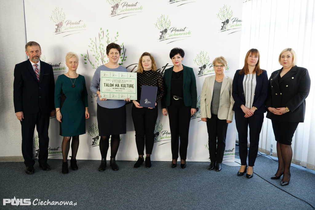 Starosta rozdała talony na zadania publiczne