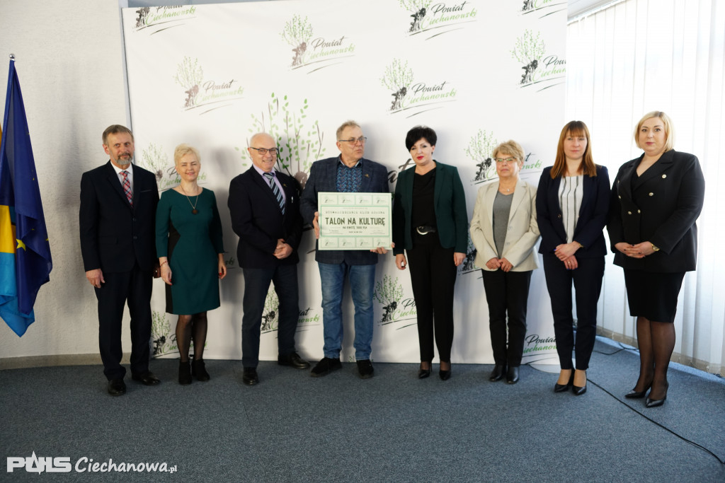 Starosta rozdała talony na zadania publiczne