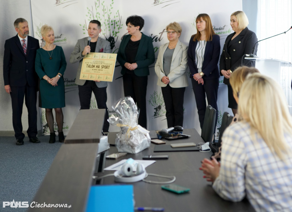 Starosta rozdała talony na zadania publiczne