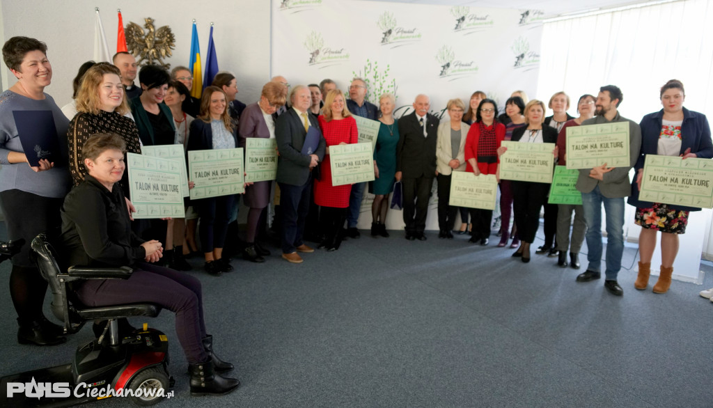 Starosta rozdała talony na zadania publiczne