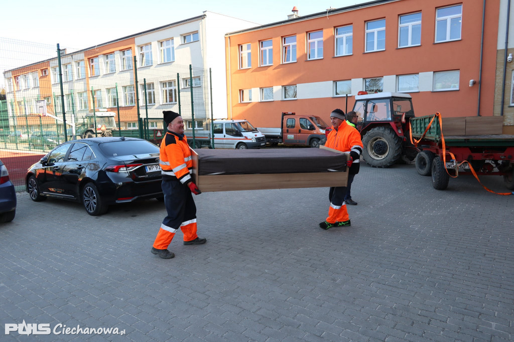 Wspólnie pomagamy uchodźcom