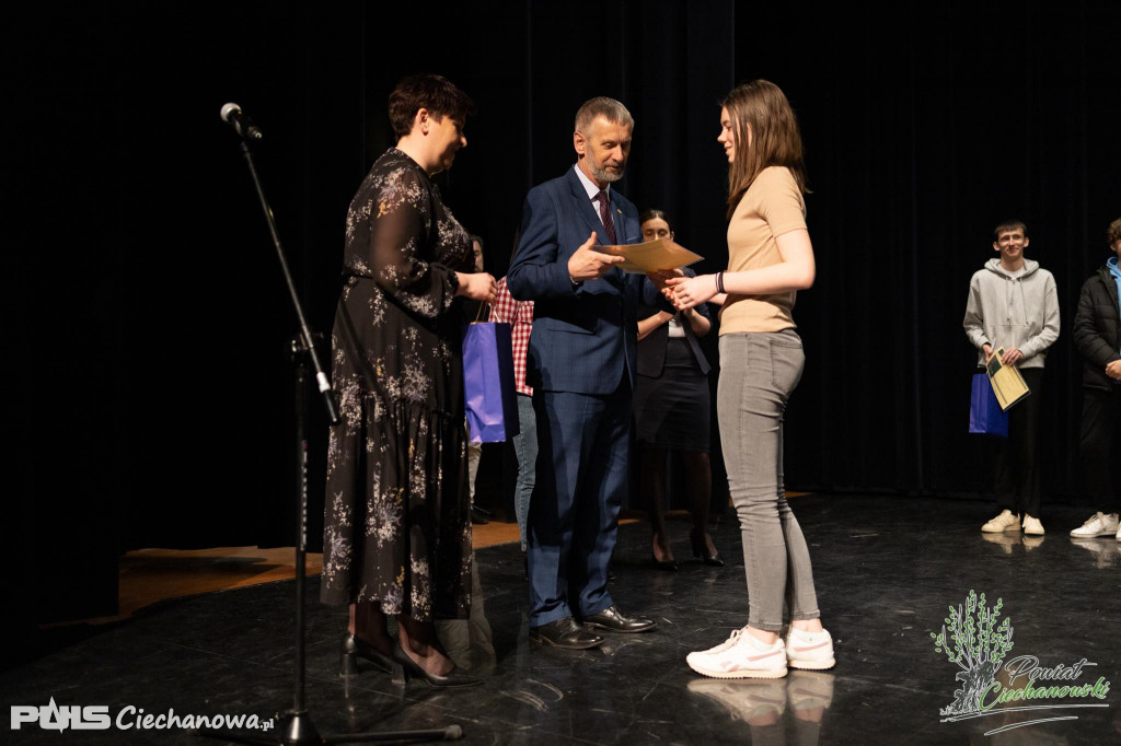 Powiatowy Festiwal Nauki z prezentacją szkół