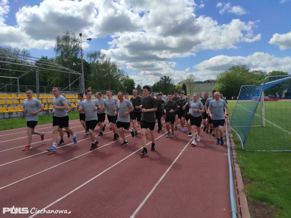 Mistrzyni lekkiej atletyki trenowała terytorialsów