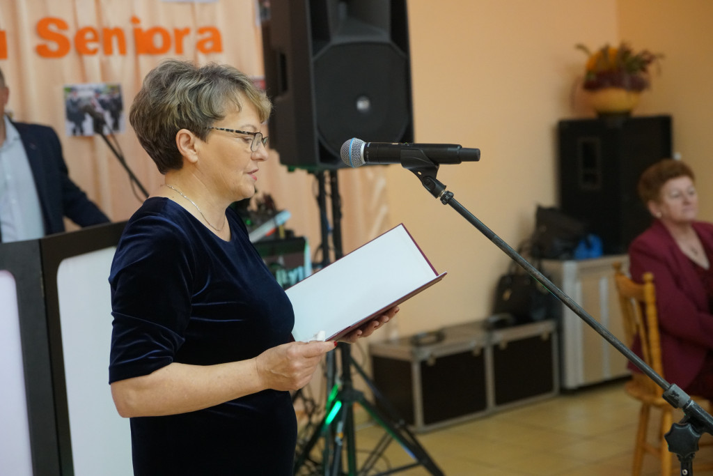 Spotkanie Klubu Seniora i strażaków OSP Ościsłowo