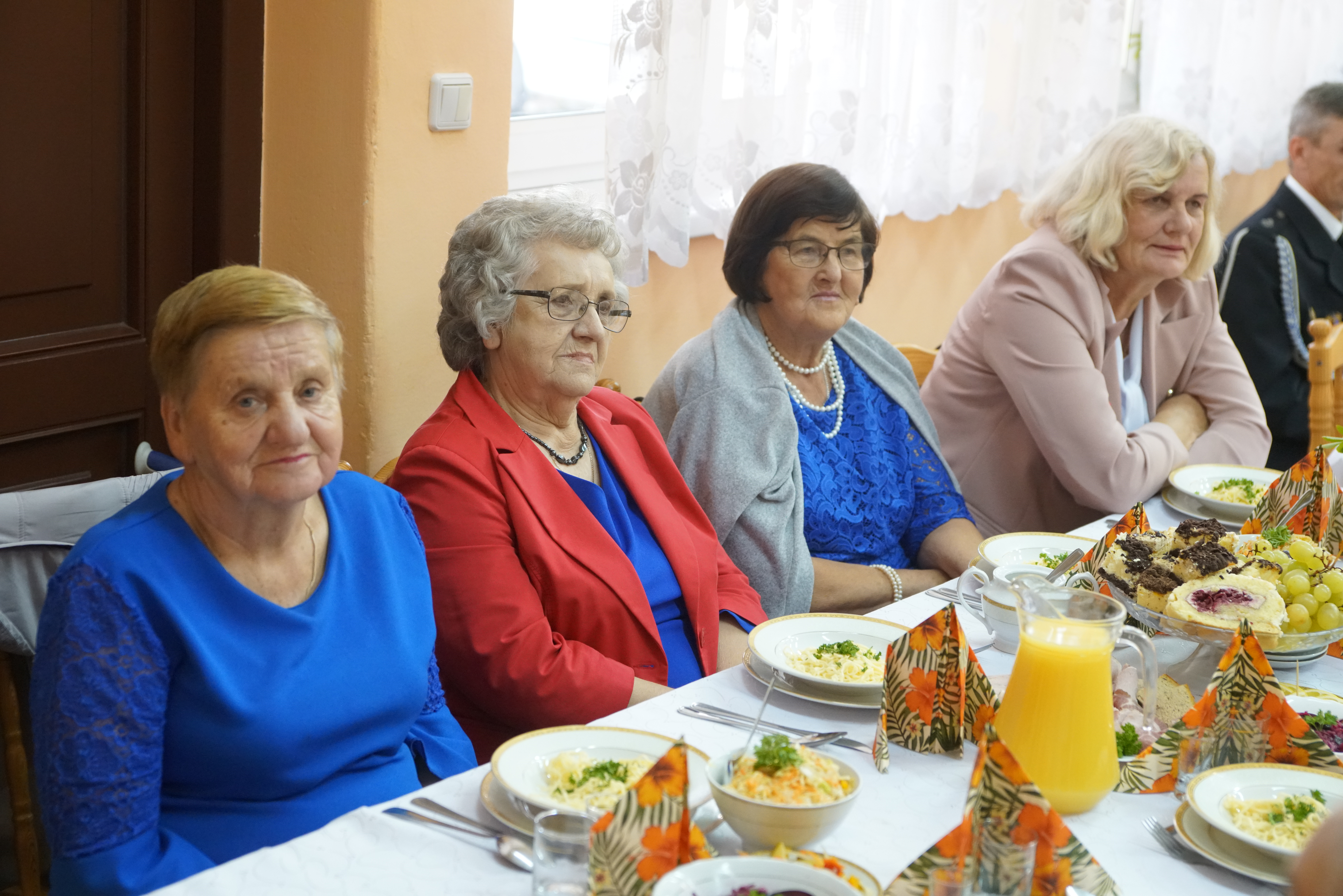 Spotkanie Klubu Seniora i strażaków OSP Ościsłowo