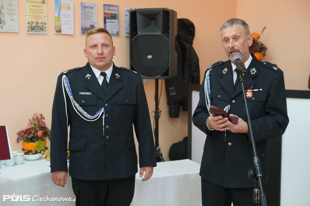 Spotkanie Klubu Seniora i strażaków OSP Ościsłowo