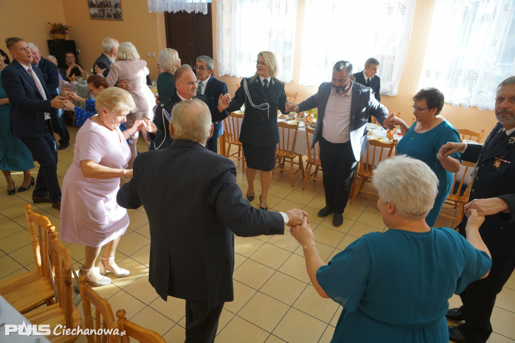 Spotkanie Klubu Seniora i strażaków OSP Ościsłowo