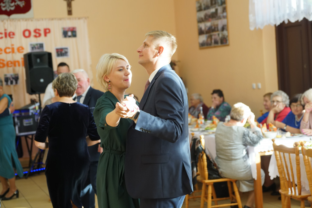 Spotkanie Klubu Seniora i strażaków OSP Ościsłowo