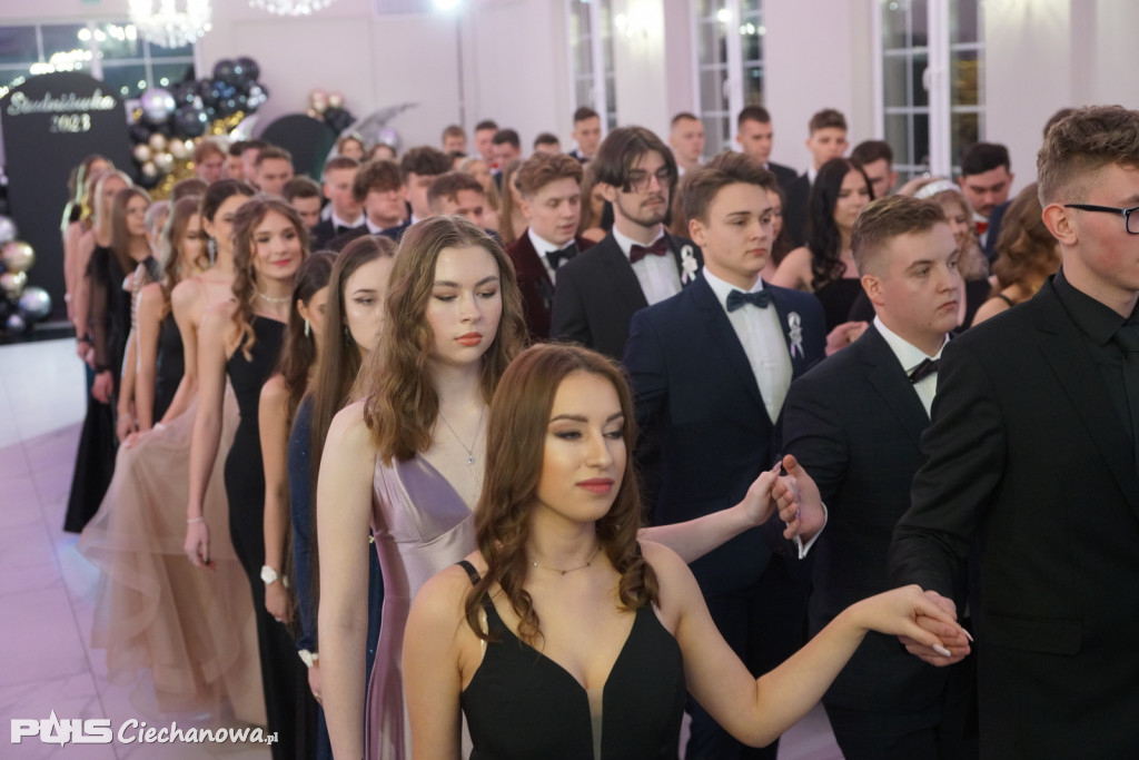 Studniówka 2023 w I liceum Ogólnokształcącym