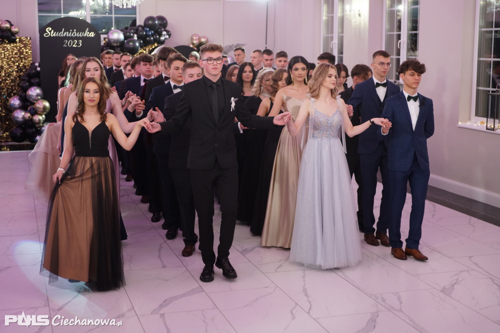 Studniówka 2023 w I liceum Ogólnokształcącym