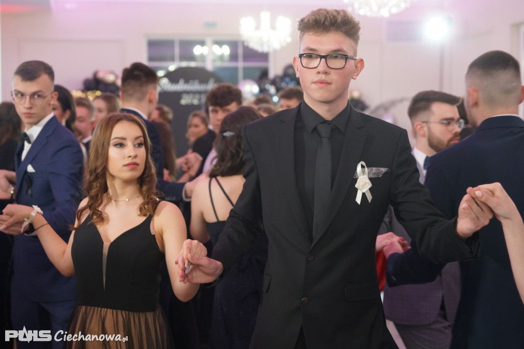 Studniówka 2023 w I liceum Ogólnokształcącym