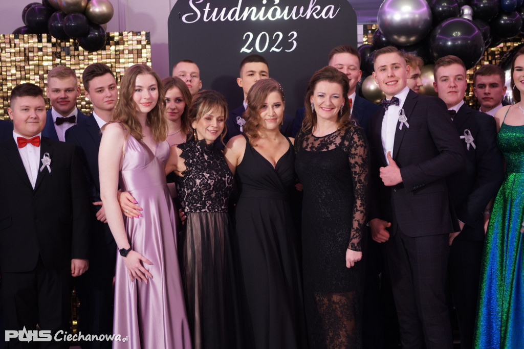 Studniówka 2023 w I liceum Ogólnokształcącym