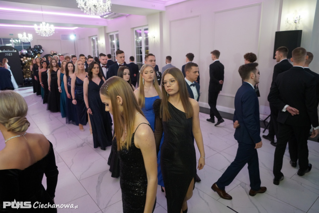 Studniówka 2023 w I liceum Ogólnokształcącym