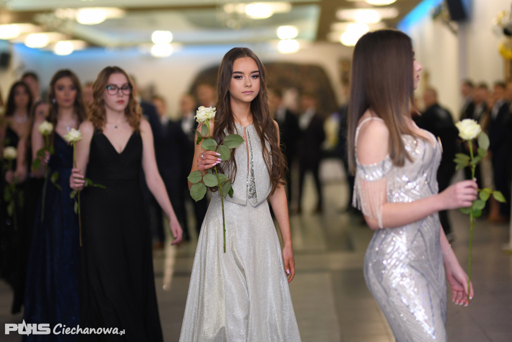 Studniówka 2023 ZS nr 3 w Ciechanowie