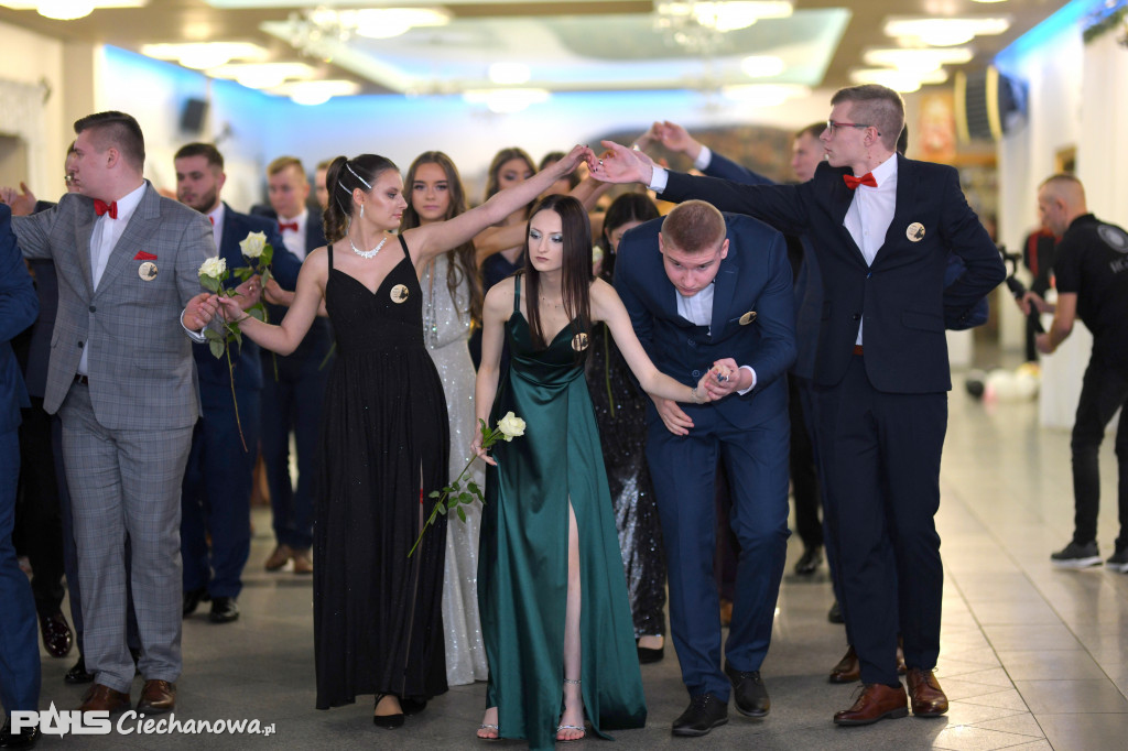 Studniówka 2023 ZS nr 3 w Ciechanowie