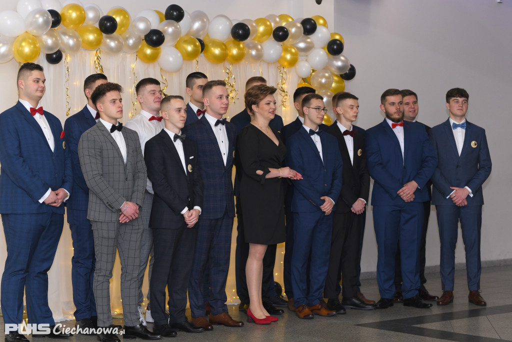 Studniówka 2023 ZS nr 3 w Ciechanowie