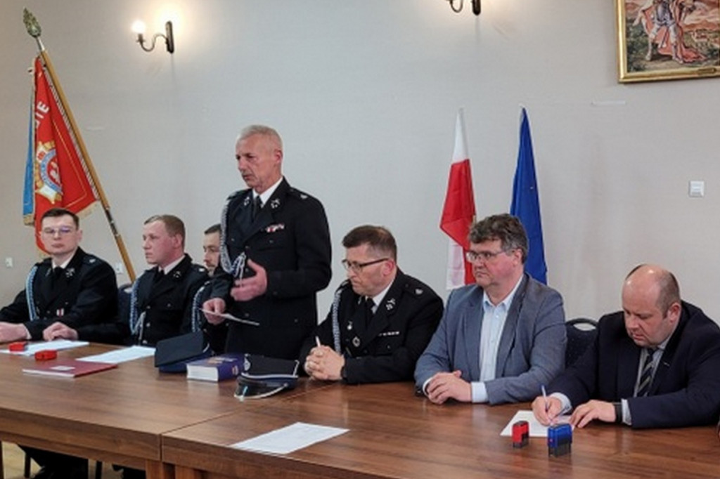 Minister Wąsik odwiedził strażaków