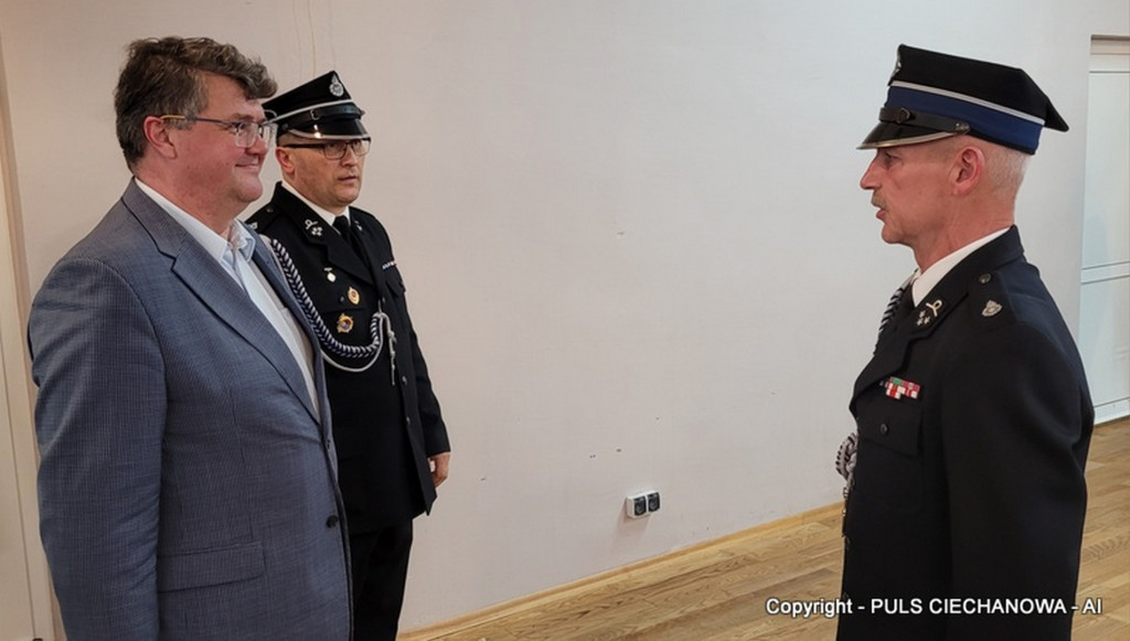Minister Wąsik odwiedził strażaków