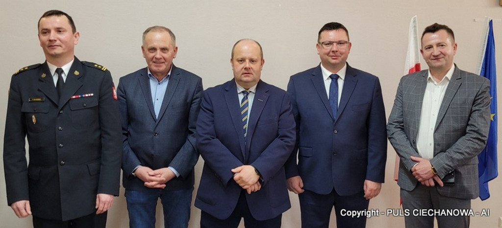Minister Wąsik odwiedził strażaków