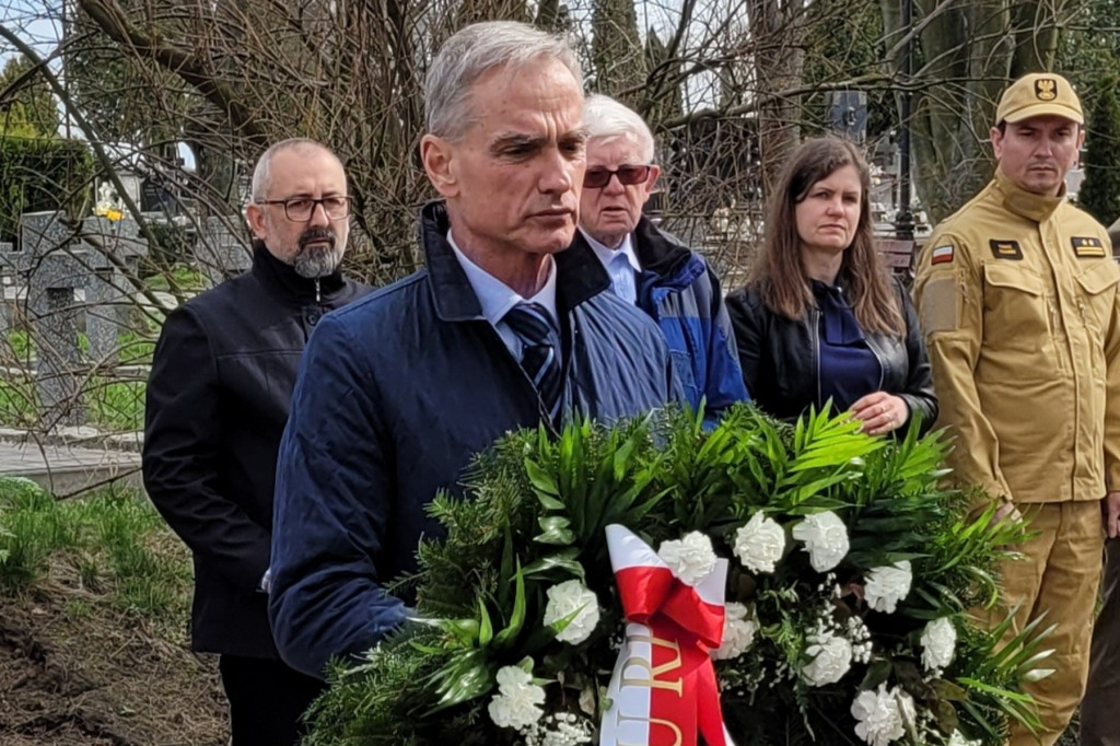 Oddali hołd Senator Fetlińskiej