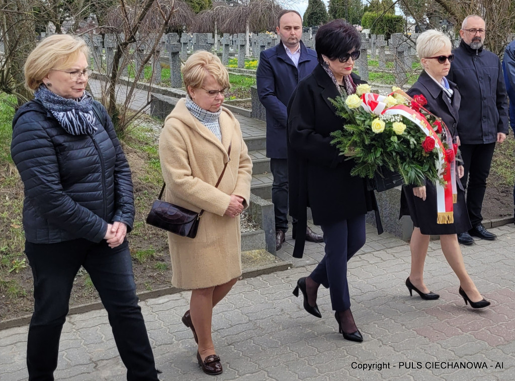 Oddali hołd Senator Fetlińskiej