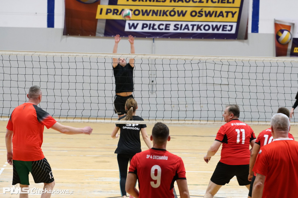 II Ciechanowski Turniej Nauczycieli w siatkówce
