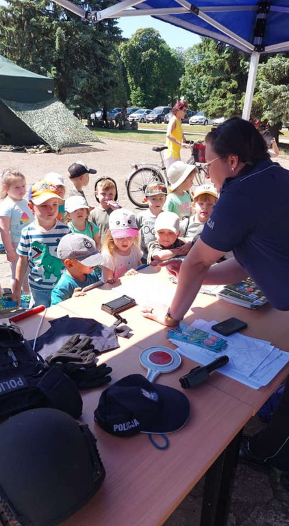 Dzień Dziecka z ciechanowskimi policjantami