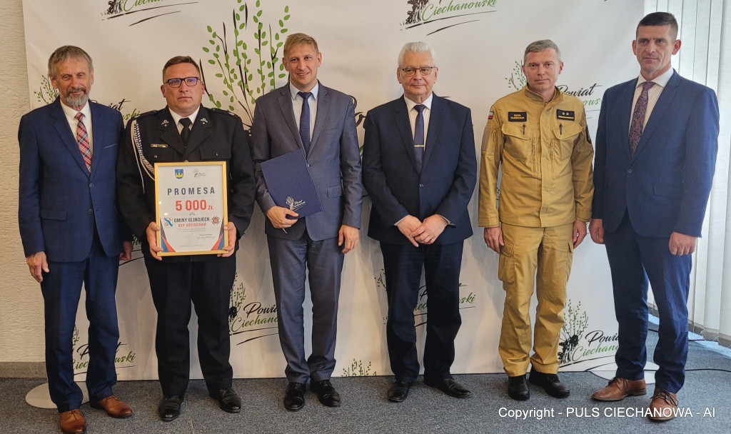 Podpisanie umów na dofinansowanie OSP