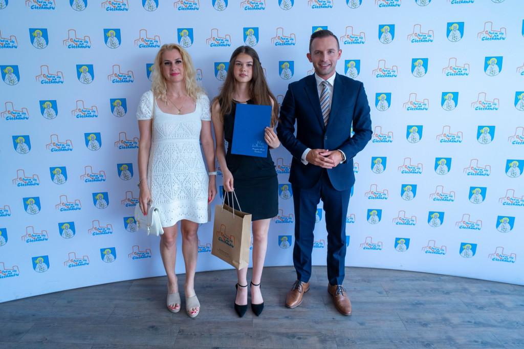 Prezydent nagrodził najlepszych uczniów
