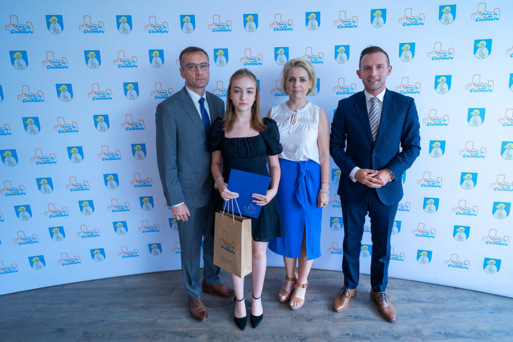 Prezydent nagrodził najlepszych uczniów