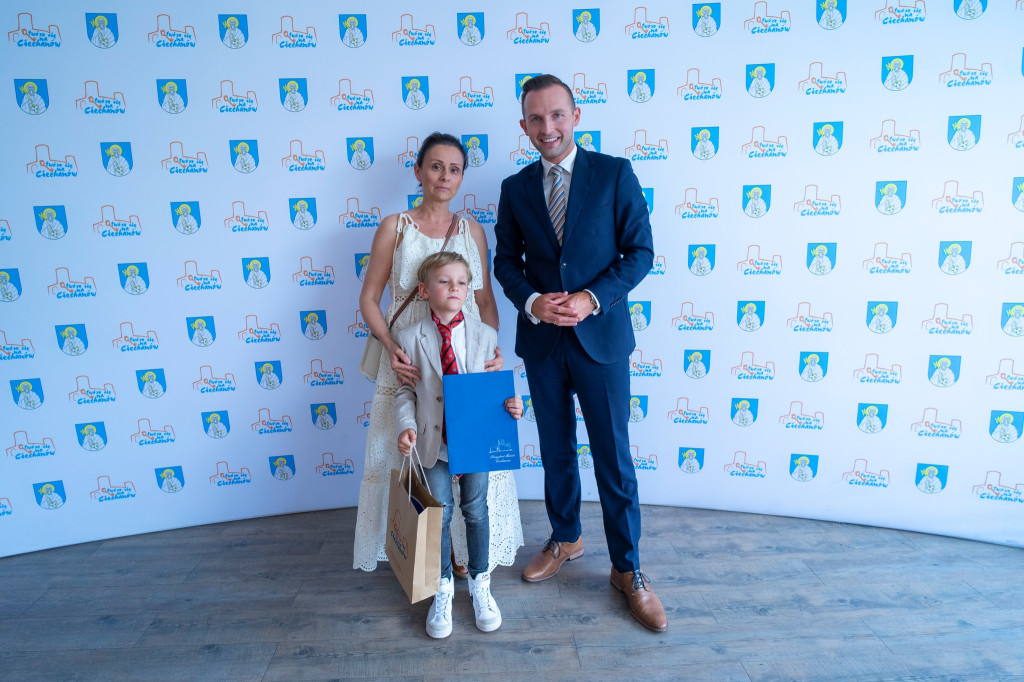 Prezydent nagrodził najlepszych uczniów