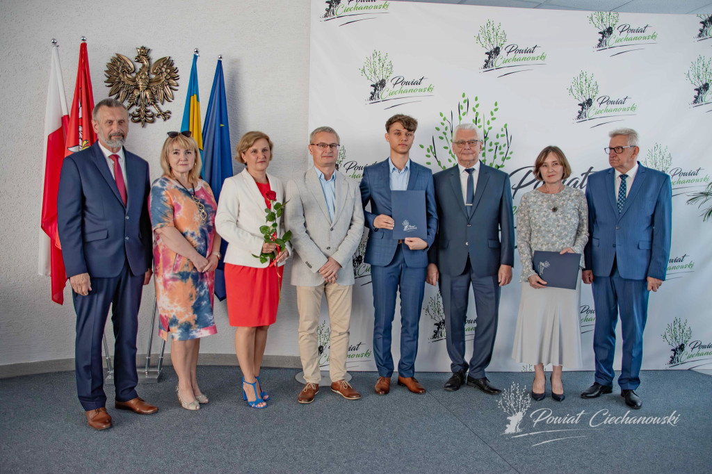 Wręczono Stypendia Starosty Ciechanowskiego