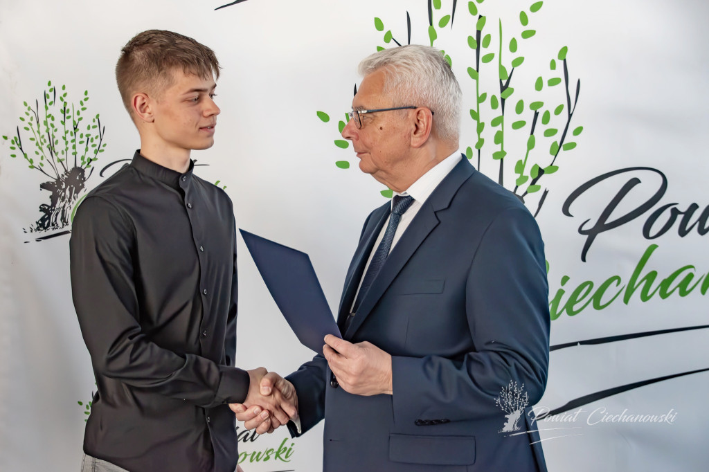 Wręczono Stypendia Starosty Ciechanowskiego