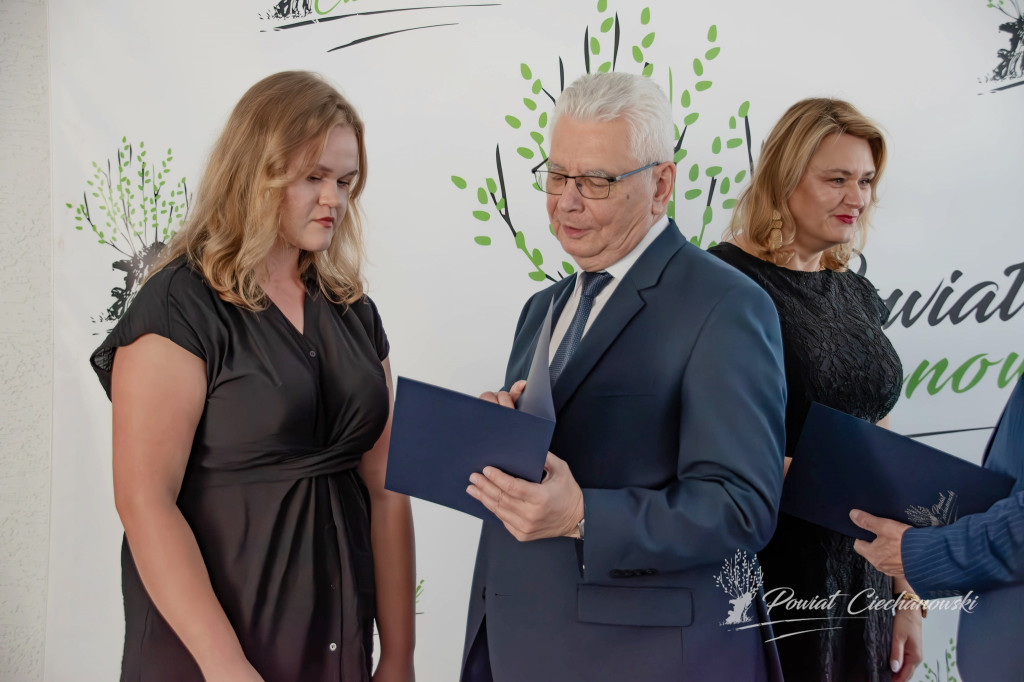 Wręczono Stypendia Starosty Ciechanowskiego