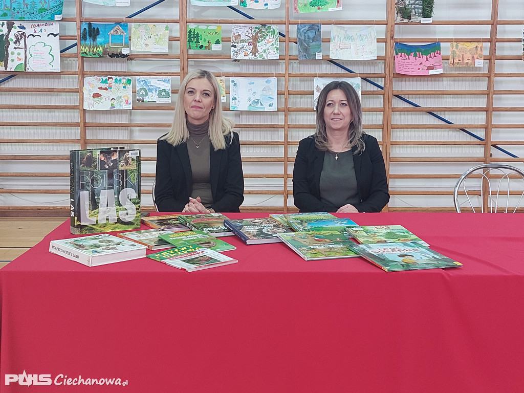 Regimińska Szkoła z drewna...