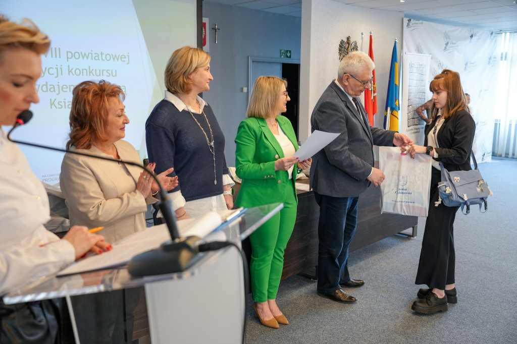 Laureaci konkursu „Wydajemy Własną Książkę”