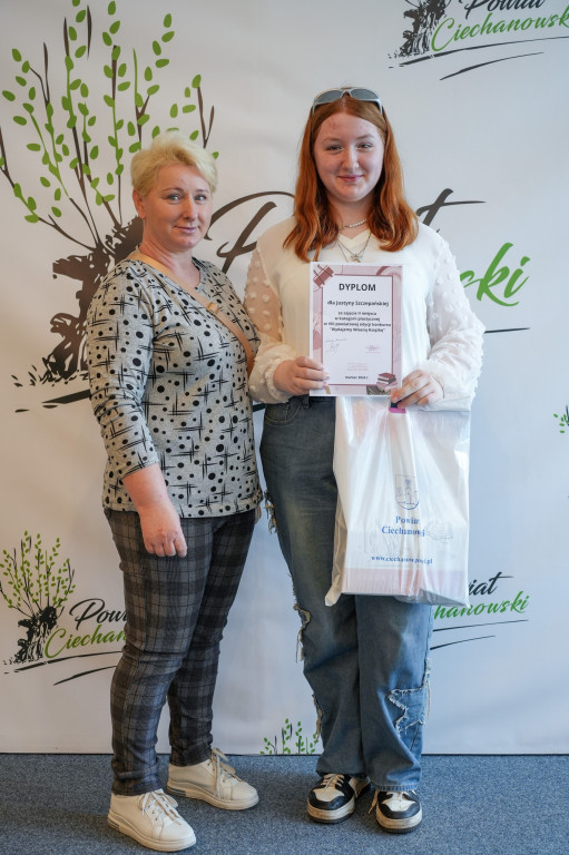 Laureaci konkursu „Wydajemy Własną Książkę”