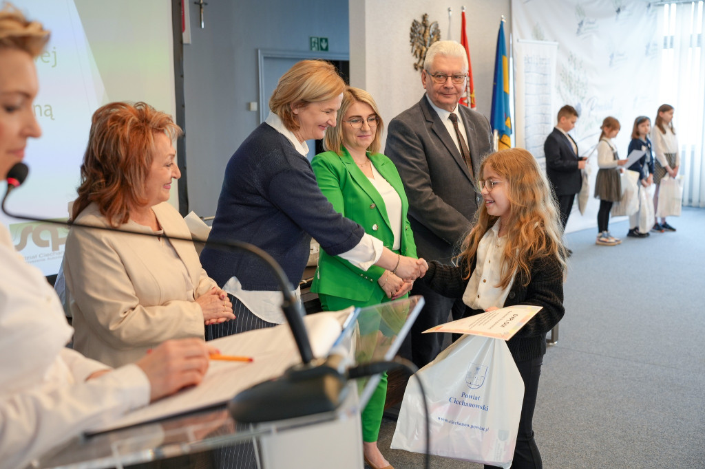 Laureaci konkursu „Wydajemy Własną Książkę”