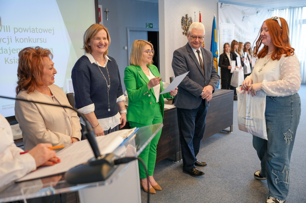 Laureaci konkursu „Wydajemy Własną Książkę”