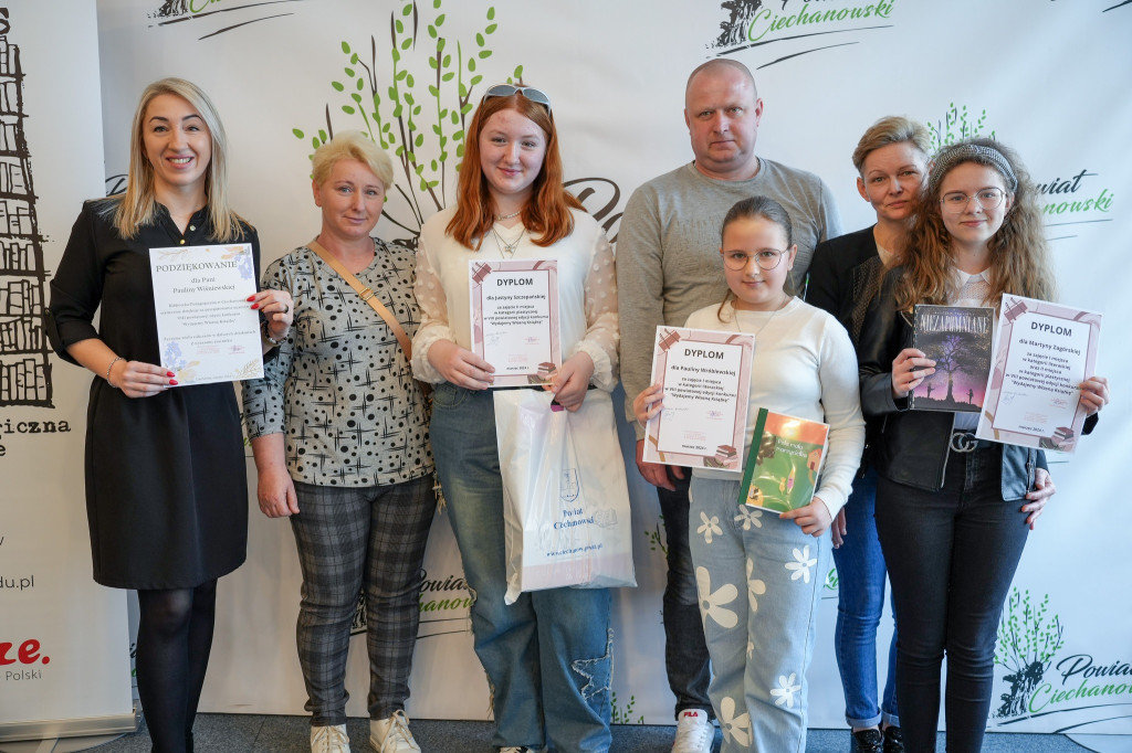 Laureaci konkursu „Wydajemy Własną Książkę”