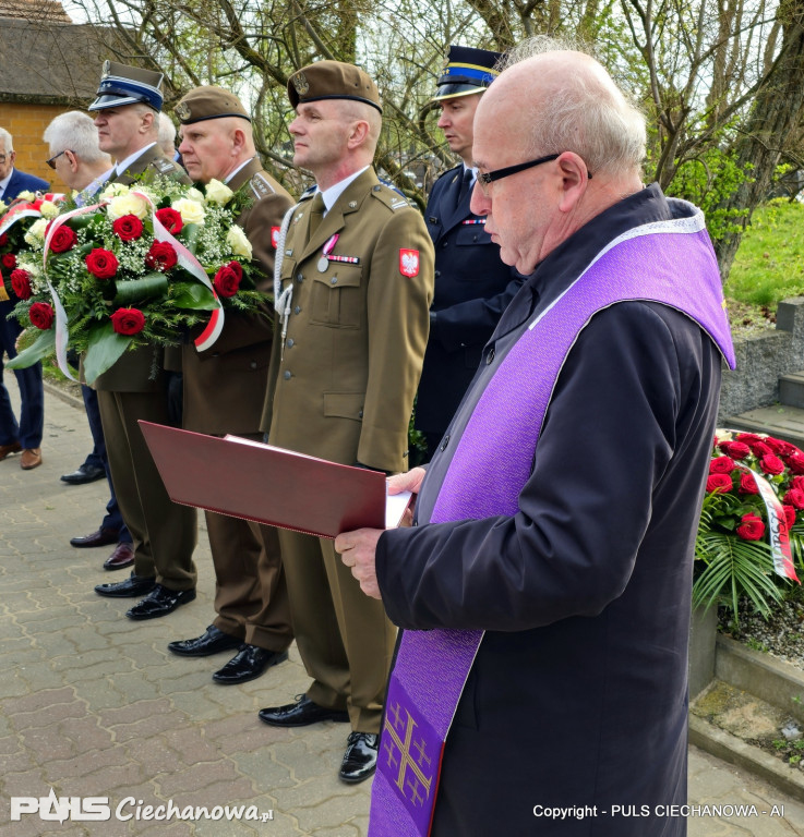 Oddali hołd Senator Fetlińskiej