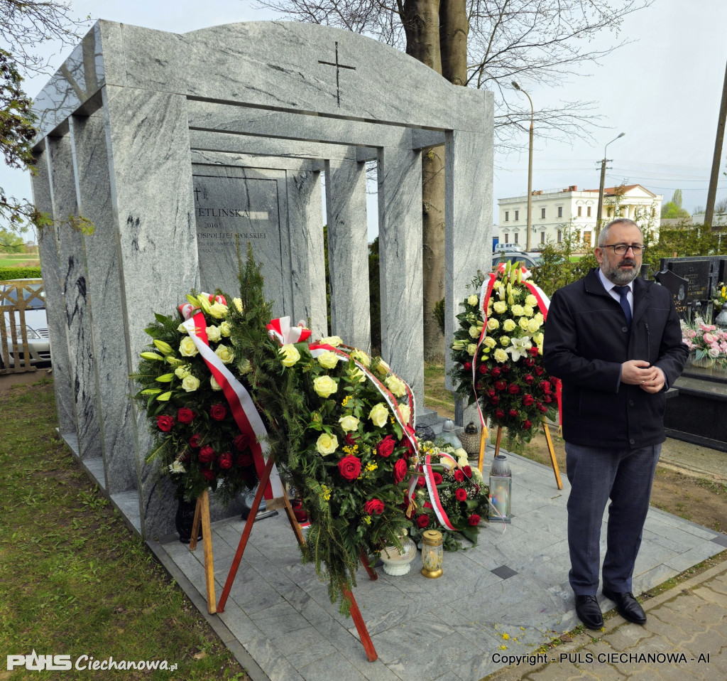 Oddali hołd Senator Fetlińskiej