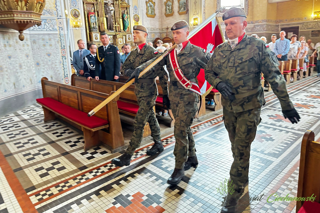 W hołdzie Bohaterom AK w Gutkowie