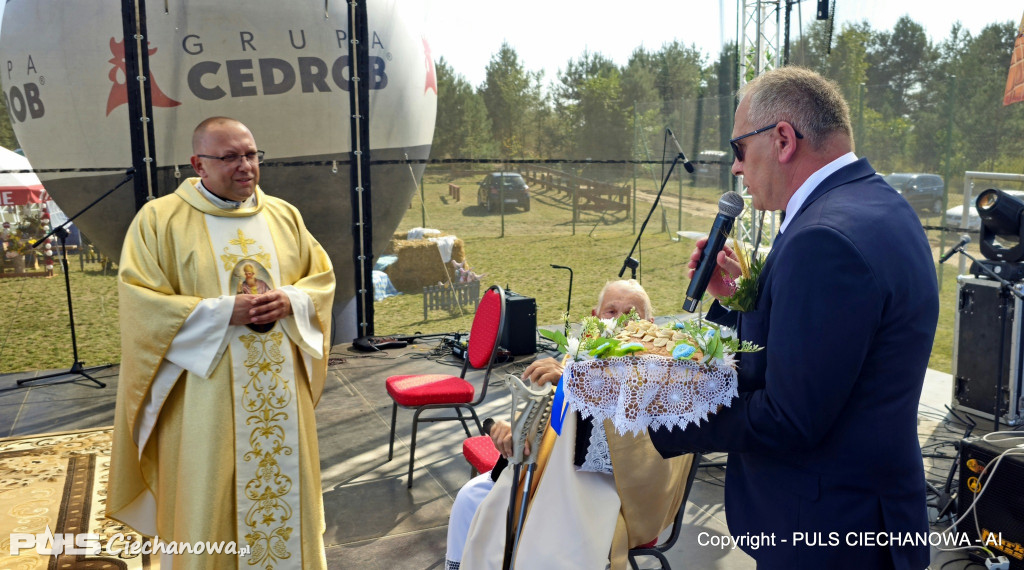 Wspaniałe Dożynki w Rydzewie