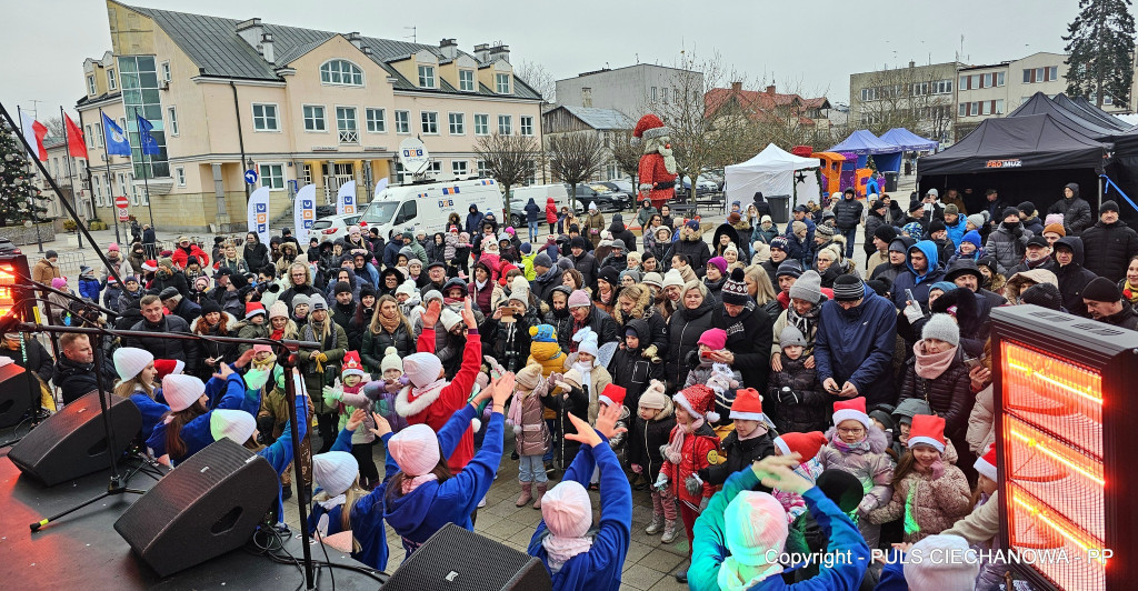 Świąteczny Jarmark przed Ratuszem