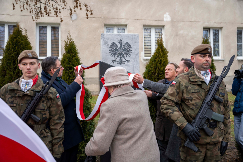 Uroczyste odsłonięcie pomnika