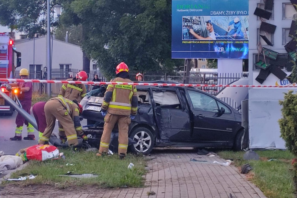 Kolizja na ul. Niechodzkiej, kierowca w szpitalu