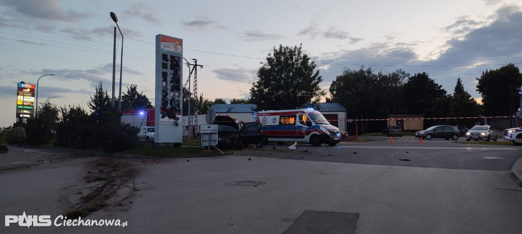 Kolizja na ul. Niechodzkiej, kierowca w szpitalu